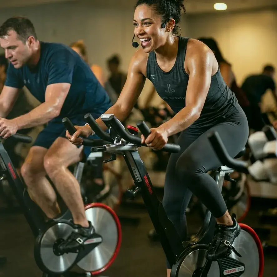 Storm Willow — Die Vorteile von Gruppenworkouts für Ihre Fitness